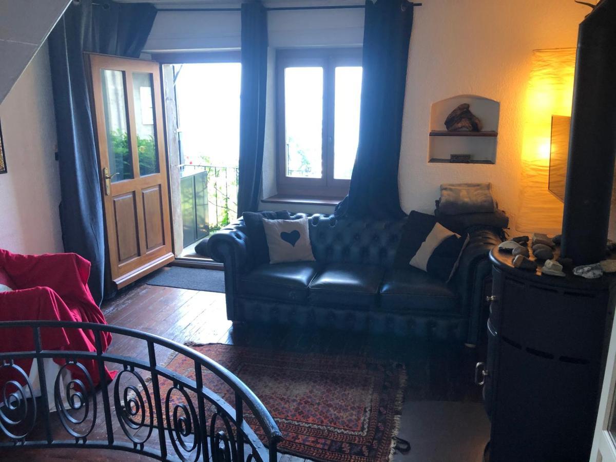 A Room With A View - Maisonnette Dans Bourg Medieval Au Bord Du Lac Leman Yvoire Eksteriør billede