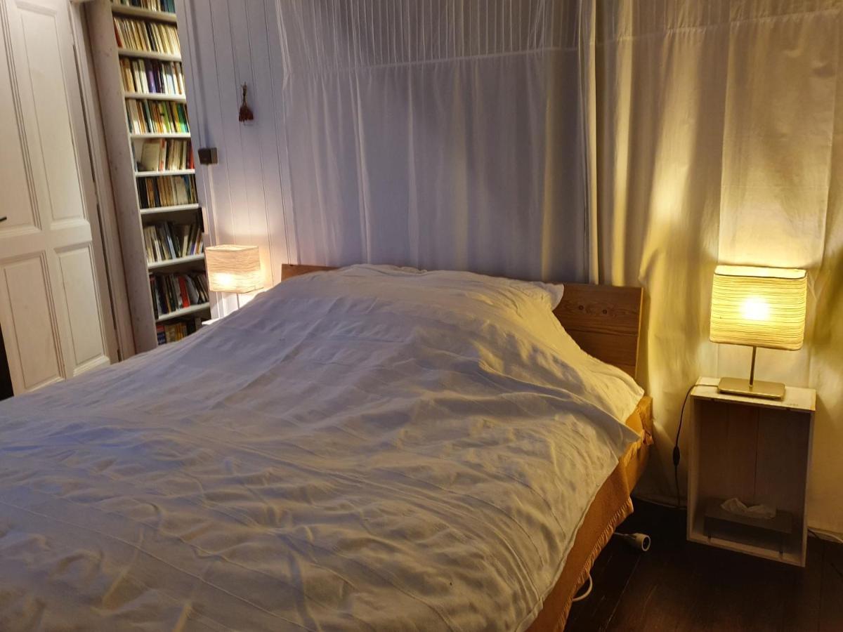 A Room With A View - Maisonnette Dans Bourg Medieval Au Bord Du Lac Leman Yvoire Eksteriør billede